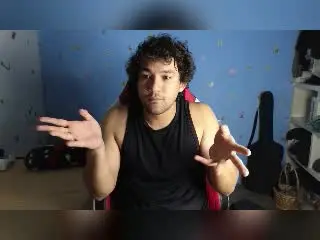 Xlovecam Free Live Porn of FreyrStyle69