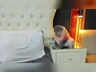 Xlovecam Live Sex Cam of LizAndJuan