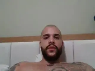 Xlovecam Live Sex of MedellynDark