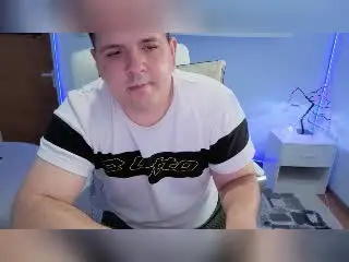 Xlovecam Free Live Porn of JasonJacks