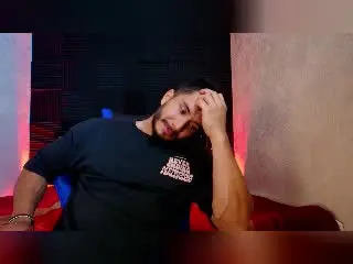 Xlovecam Live Sex Cam of ZaneMaverick